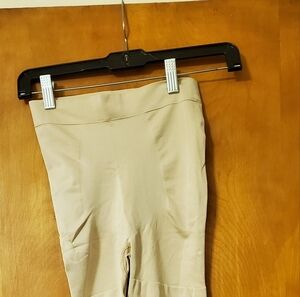 Wacoal Tan Tummy Control Thigh Slimmer Size M